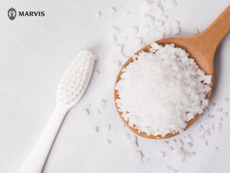 đánh răng bằng muối có tốt không